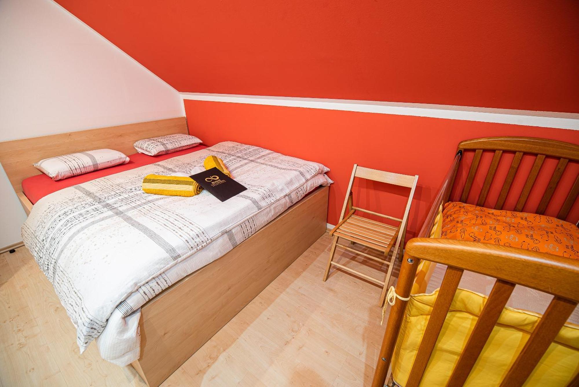 Lux Living Apartments Budic Near Terme Catez Brežice Rum bild