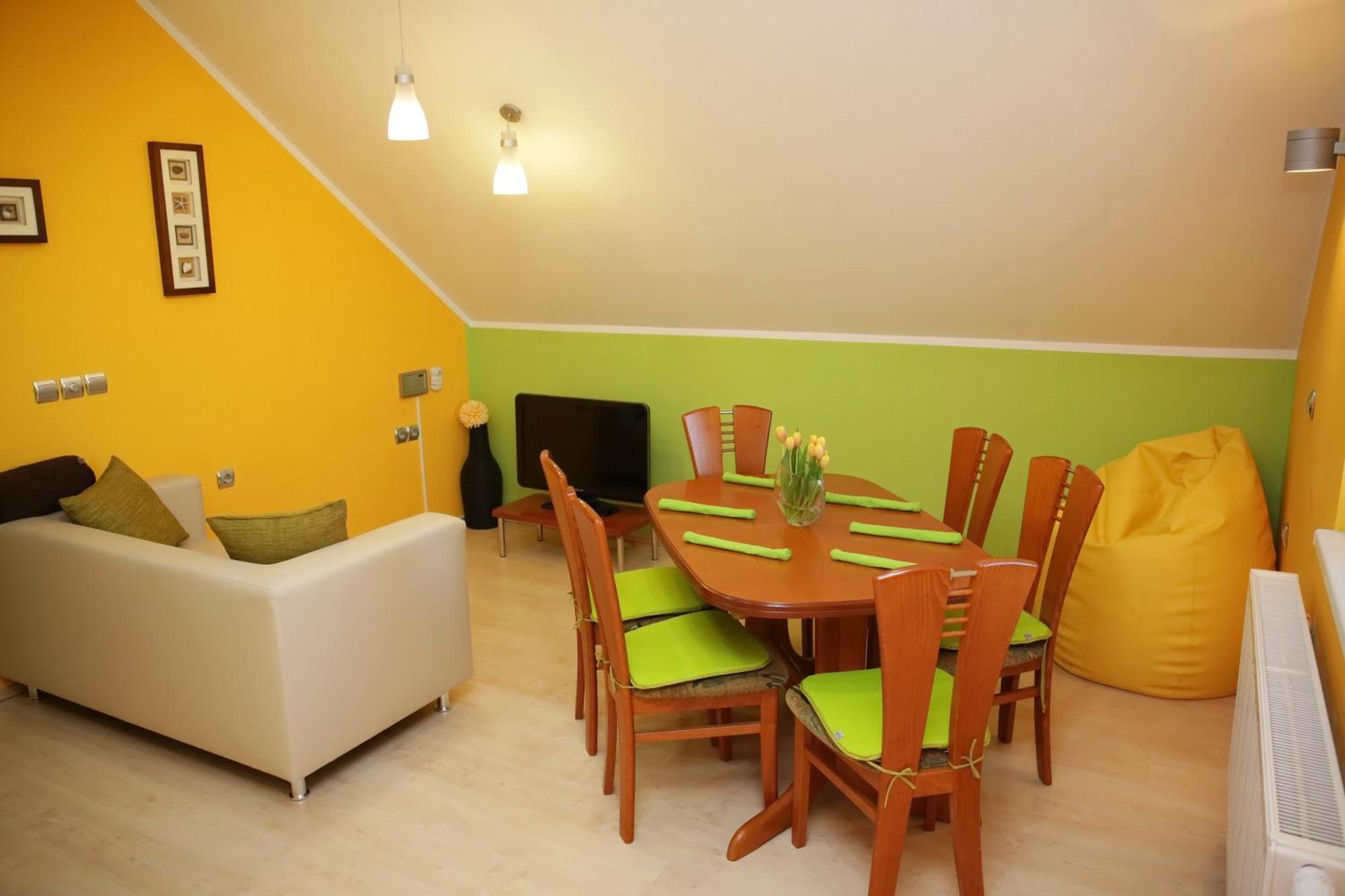 Lux Living Apartments Budic Near Terme Catez Brežice Rum bild