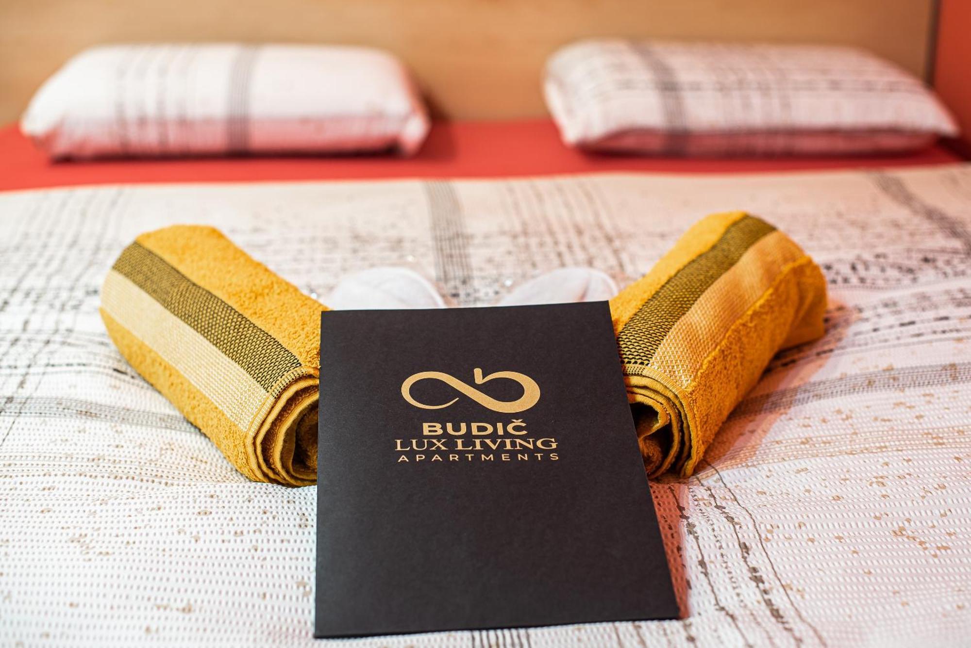 Lux Living Apartments Budic Near Terme Catez Brežice Rum bild