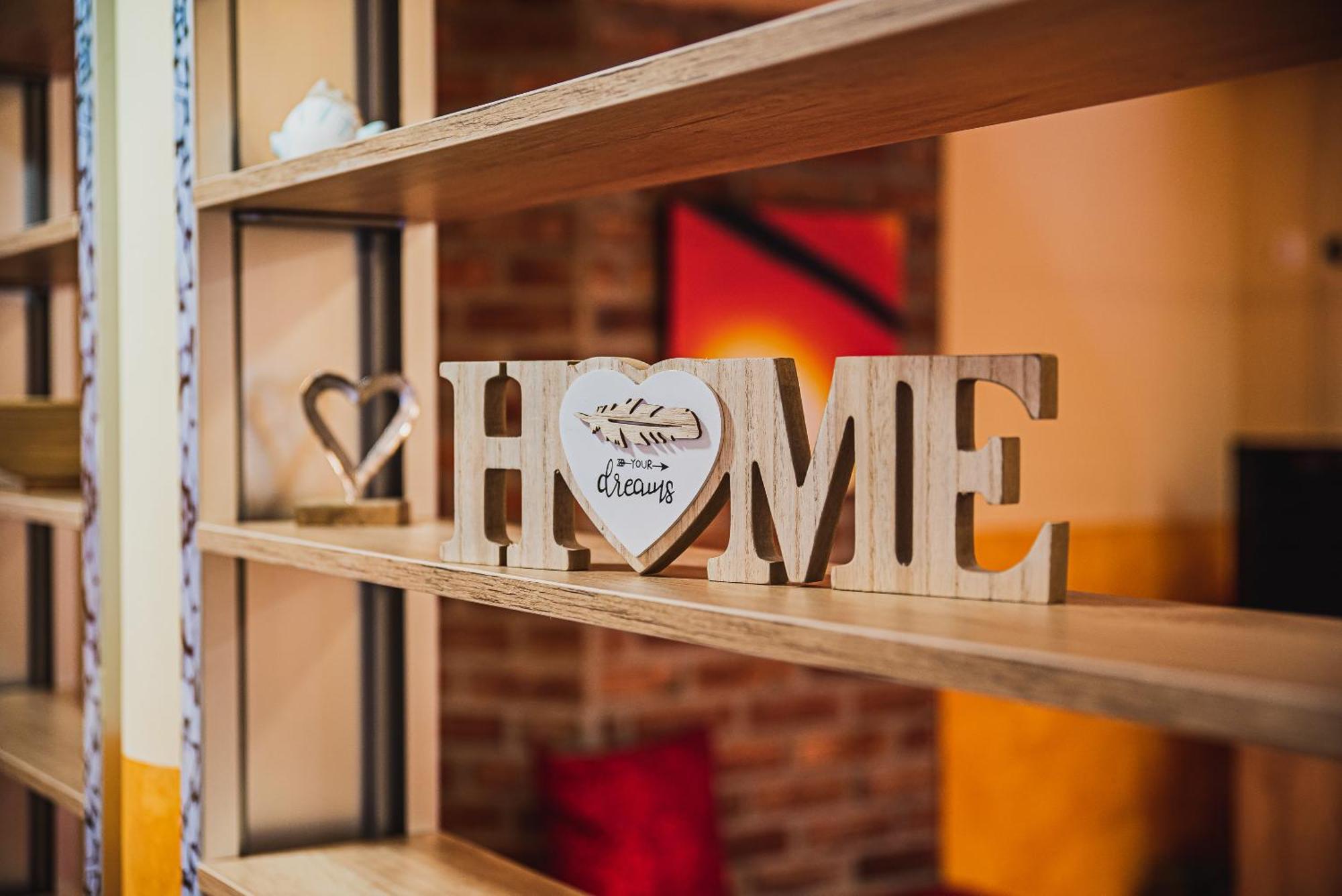 Lux Living Apartments Budic Near Terme Catez Brežice Rum bild