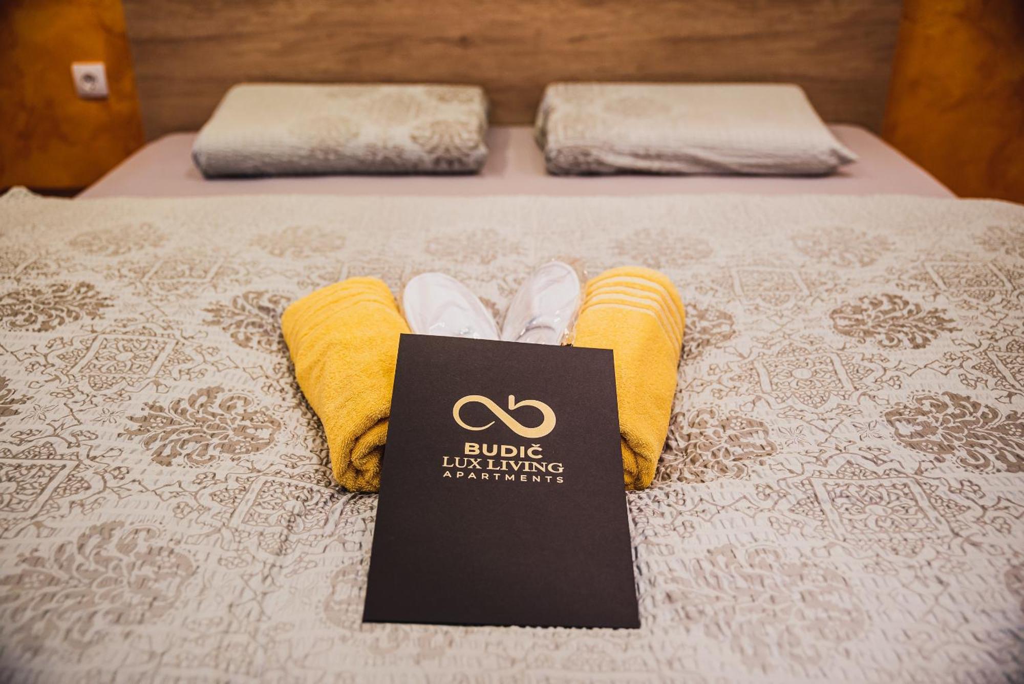 Lux Living Apartments Budic Near Terme Catez Brežice Rum bild