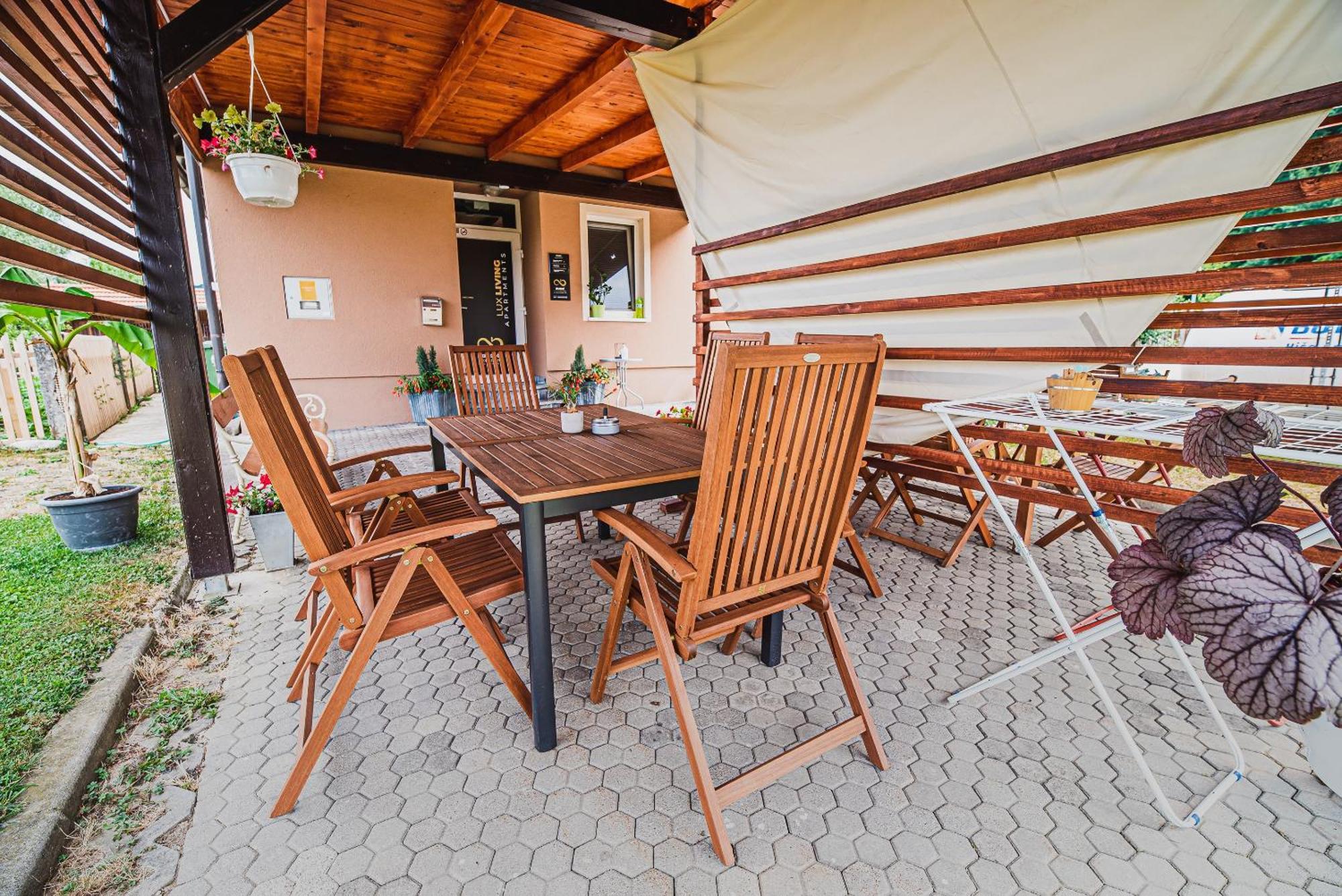 Lux Living Apartments Budic Near Terme Catez Brežice Rum bild